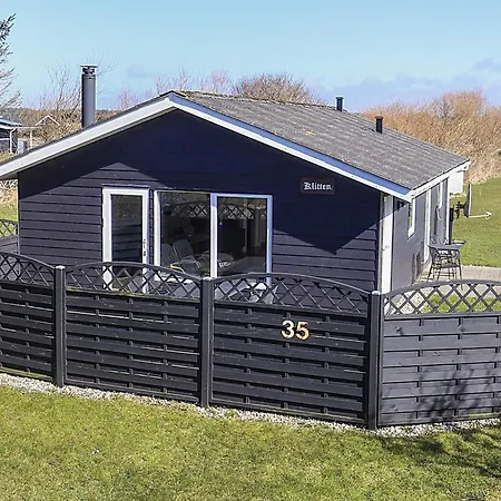 Holiday home 4 Person In Lokken